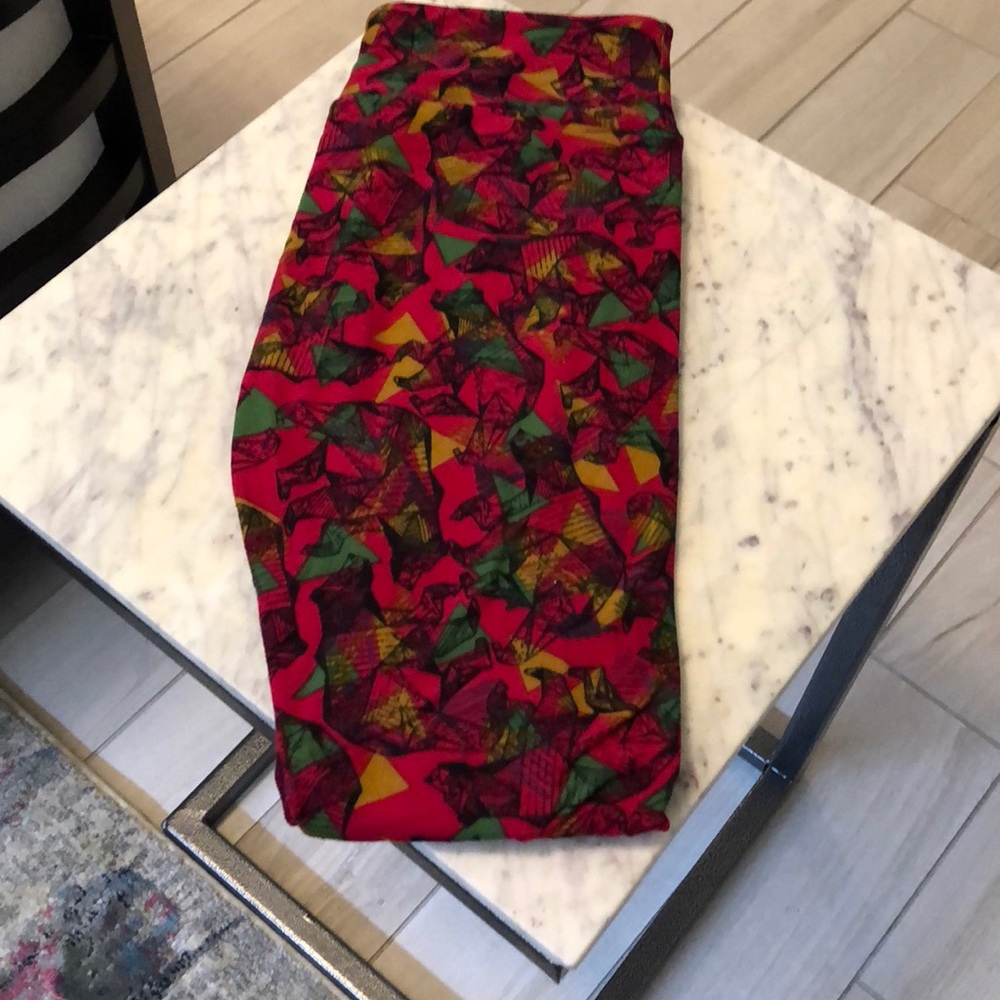 Lularoe Bear leggings